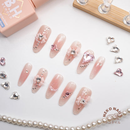 Press on nails False Nails Nails Salon Quality