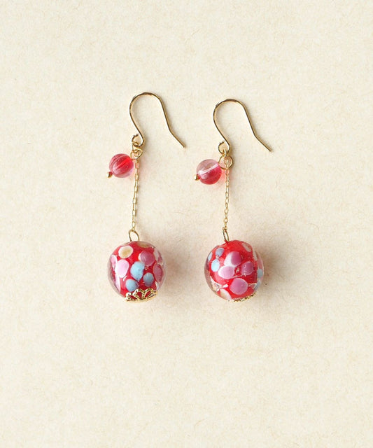 Swinging glass bead earrings - Red
